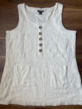 Nina Leonard White Women Tank with Decorative Buttons Sleeveless Pocket XL
